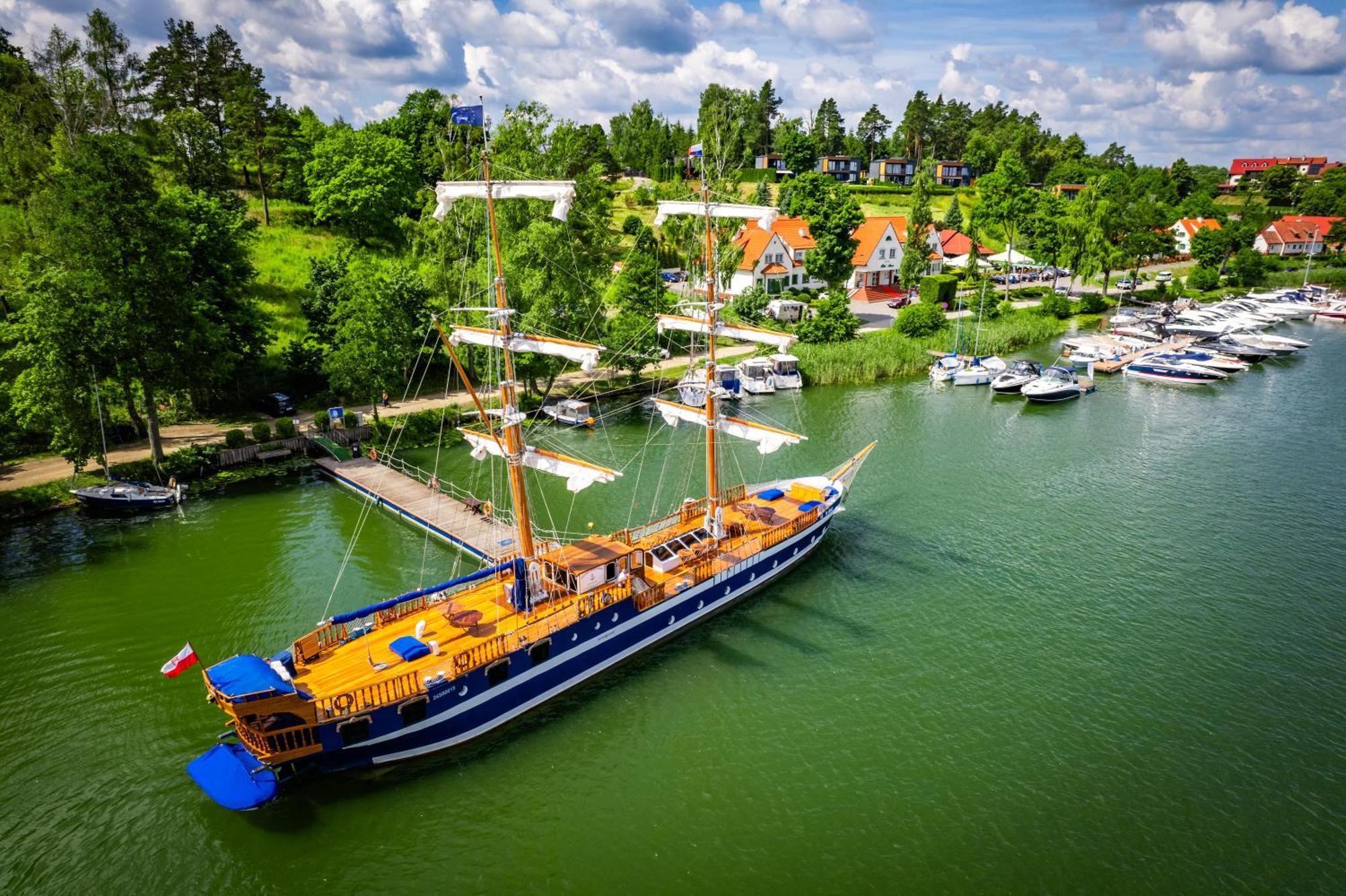 Amax Boutique Hotel Mikołajki Εξωτερικό φωτογραφία